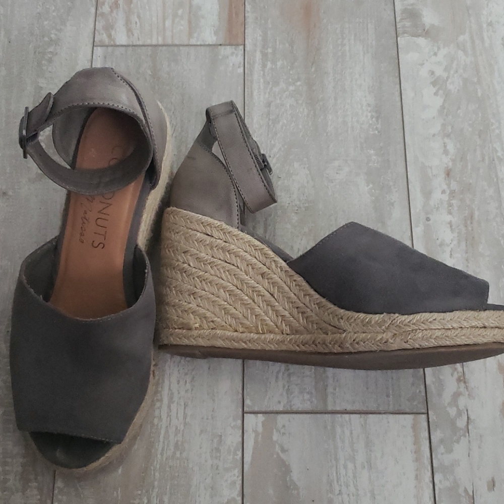 Coconuts by Matisse wedge espadrilles